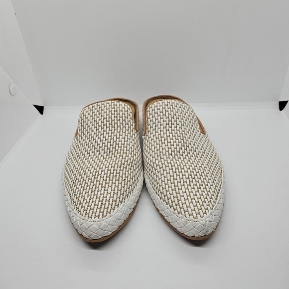 Dolce Vita white and tan woven mules size 6.5 - Picture 2 of 7